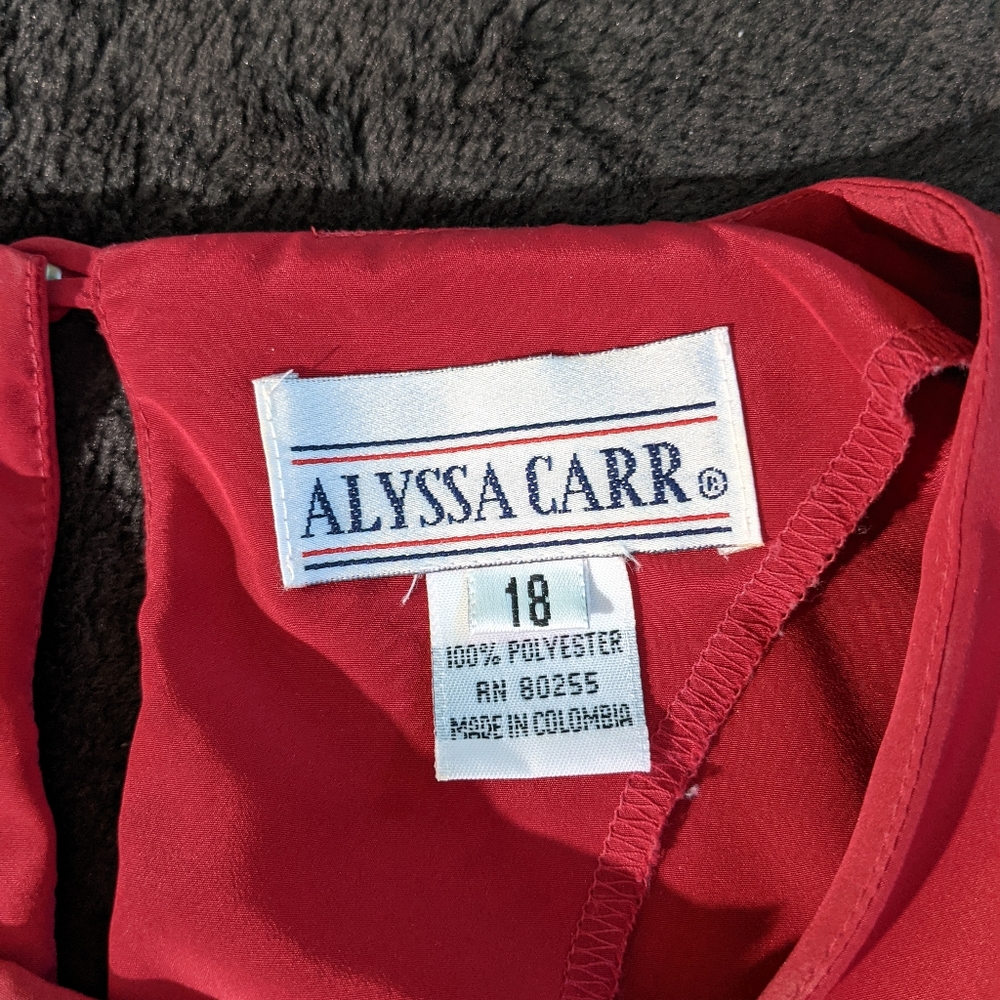Red blouse - Picture 4 of 4
